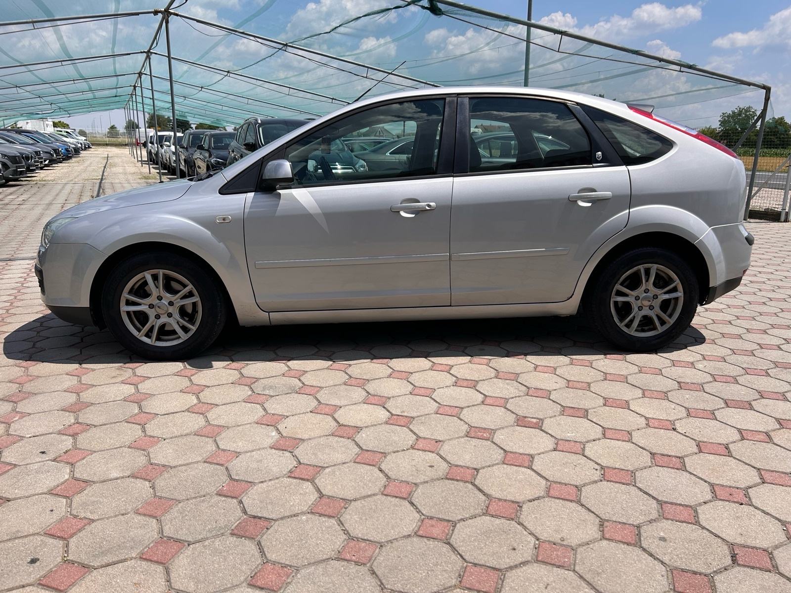 Ford Focus 1,6 TDCI Ghia 2005.,reg:15.2.2027.,KLIMA, GRIJ SJED, SERVIS, fotografija 4
