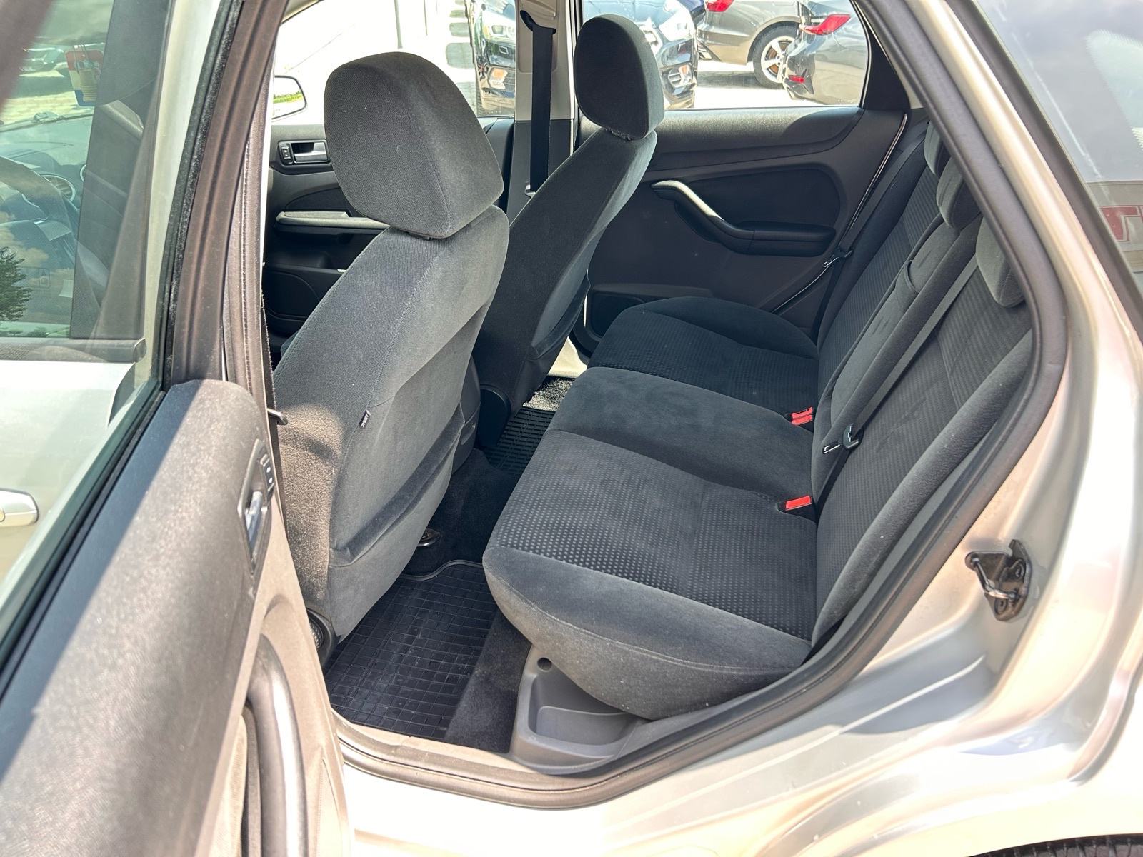 Ford Focus 1,6 TDCI Ghia 2005.,reg:15.2.2027.,KLIMA, GRIJ SJED, SERVIS, fotografija 13