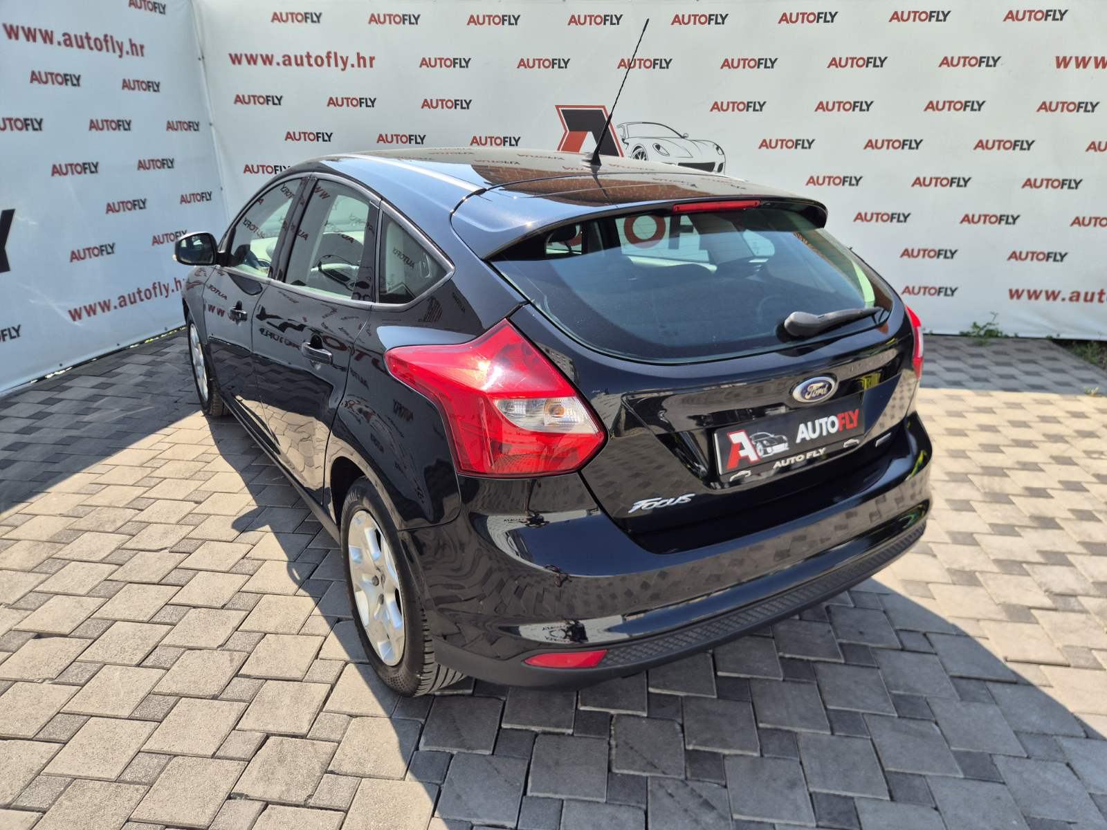 Ford Focus 1.6 TDCi, MF volan, Navigacija, Klima, CD/Radio, 16"alu, fotografija 6