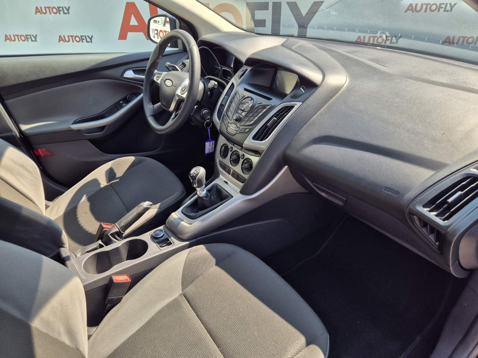 Ford Focus 1.6 TDCi, MF volan, Navigacija, Klima, CD/Radio, 16"alu, fotografija 18