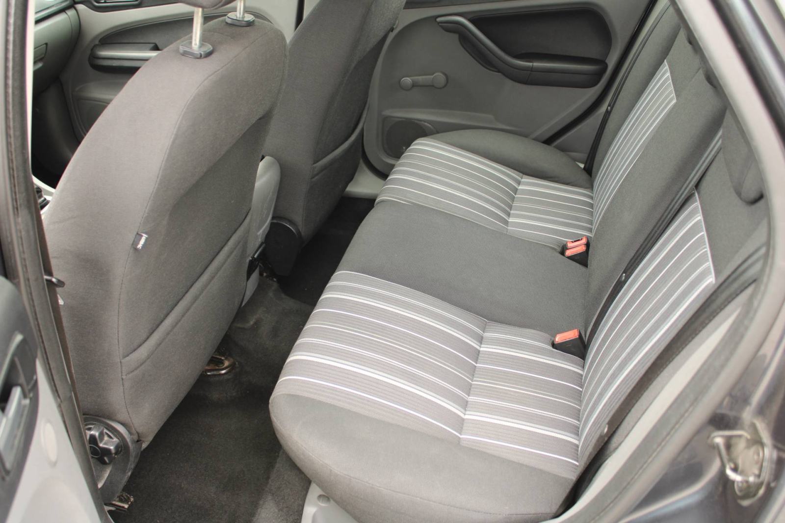 Ford Focus 1.6 TDCi reg 7/2027, fotografija 10