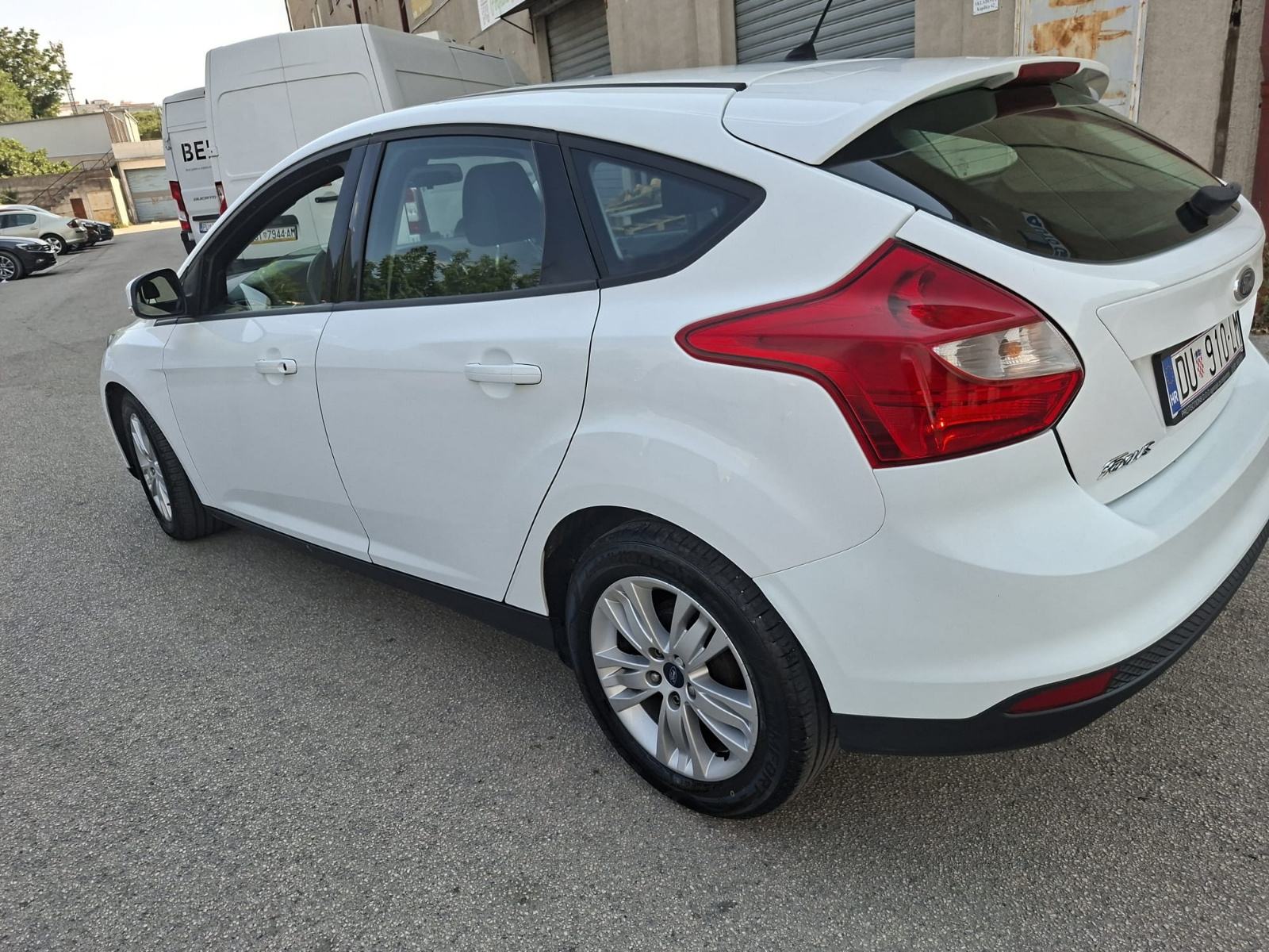 Ford Focus 1.6 TDCI,registriran godinu dana, kao nov, fotografija 4