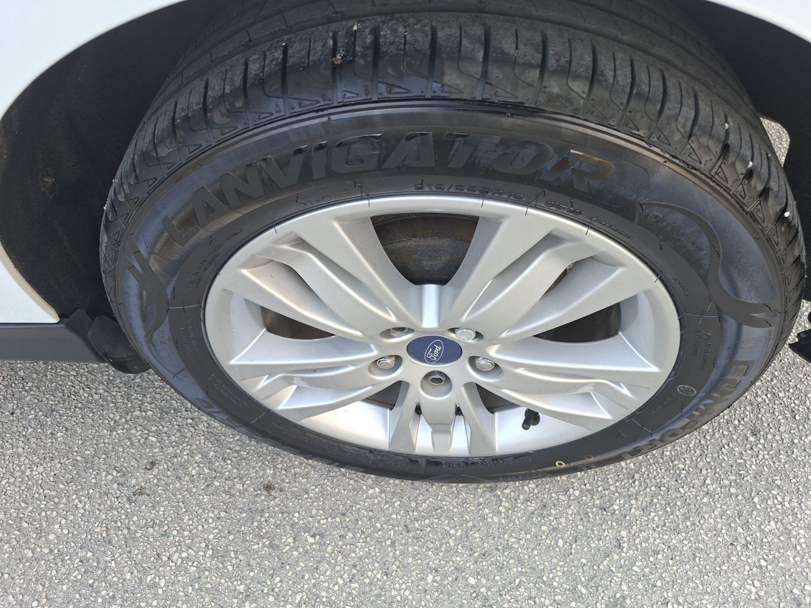 Ford Focus 1.6 TDCI,registriran godinu dana, kao nov, fotografija 19