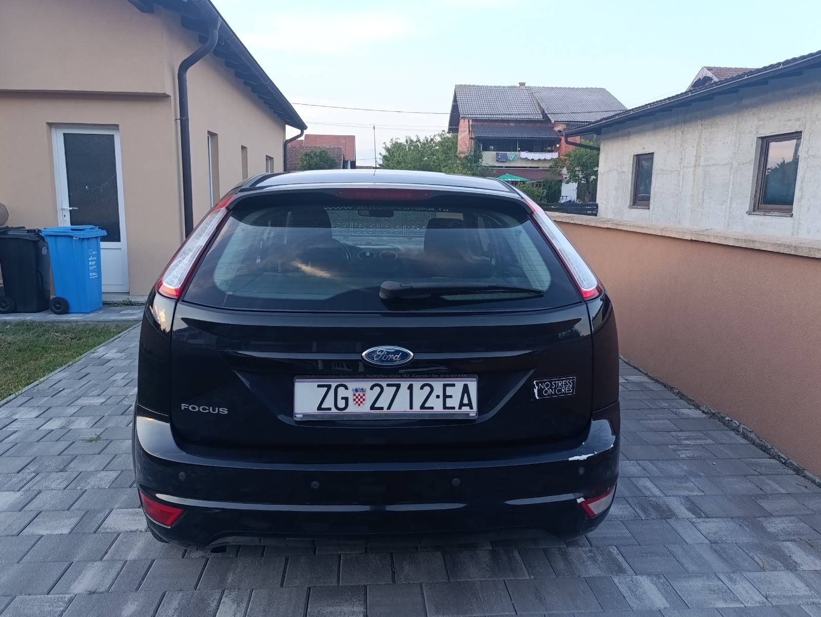 Ford Focus 1,6i 16v, 1.vl, reg godinu dana, fotografija 4
