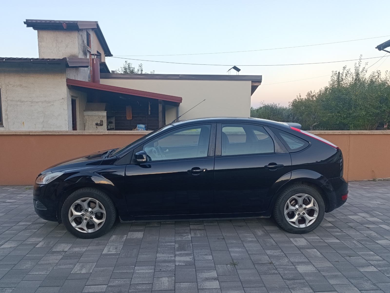 Ford Focus 1,6i 16v, 1.vl, reg godinu dana, fotografija 2