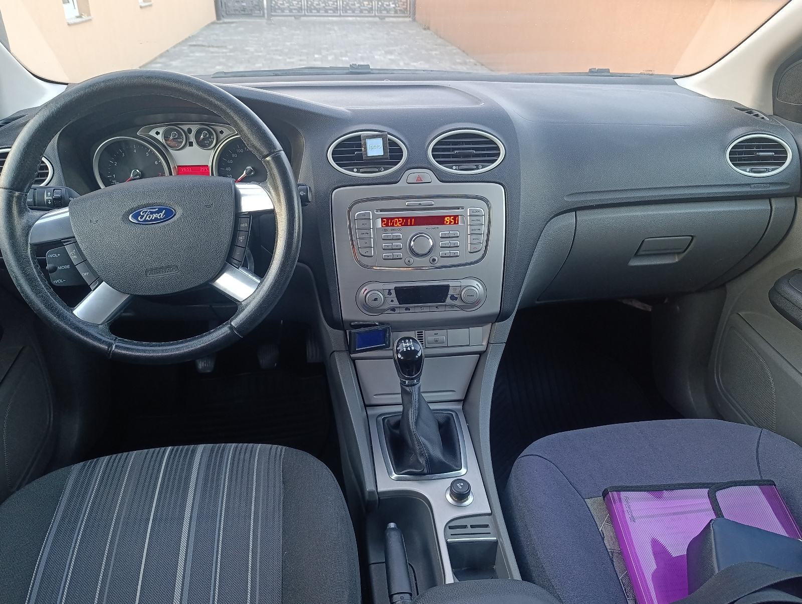 Ford Focus 1,6i 16v, 1.vl, reg godinu dana, fotografija 7