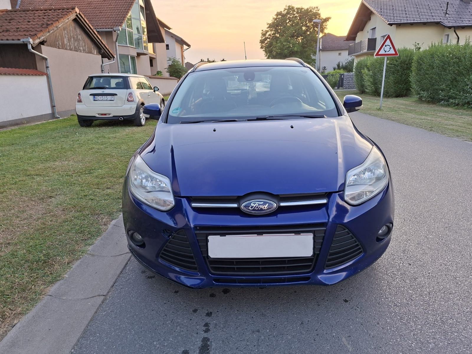 Ford Focus 1.6TDCi odlicno stanje 2014 godina sacuvan, fotografija 3