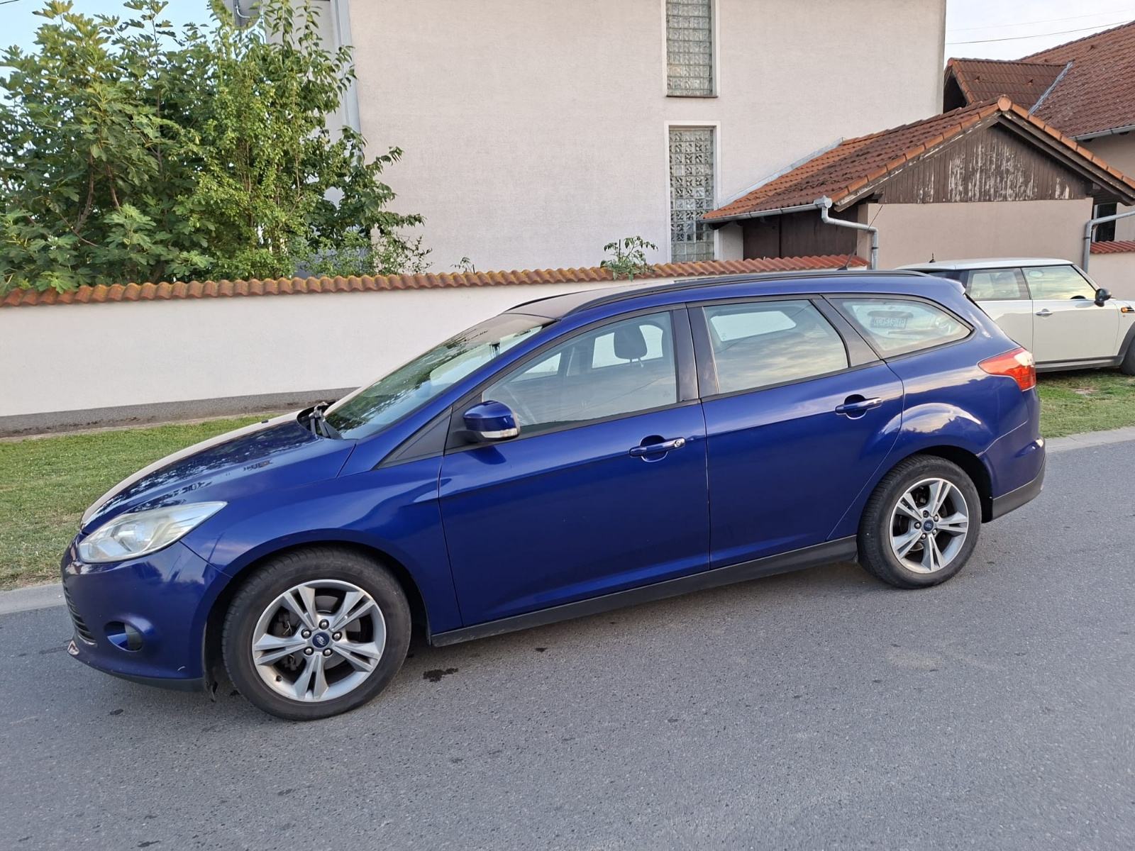 Ford Focus 1.6TDCi odlicno stanje 2014 godina sacuvan, fotografija 5
