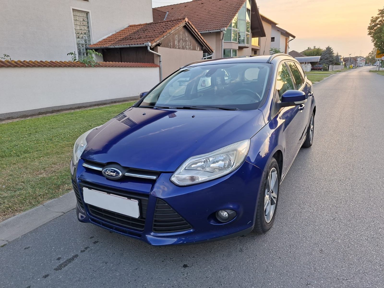 Ford Focus 1.6TDCi odlicno stanje 2014 godina sacuvan, fotografija 4