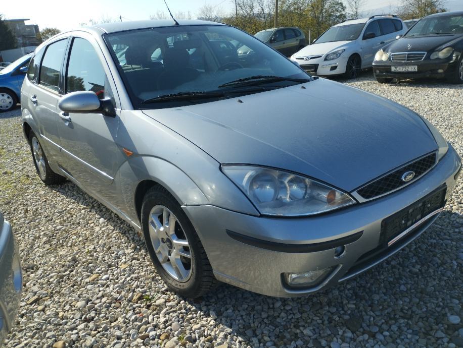 Ford Focus 1,8, fotografija 1