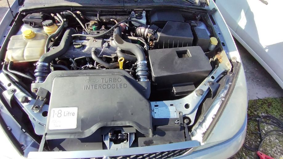 Ford Focus 1,8, fotografija 17