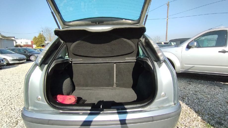 Ford Focus 1,8, fotografija 16