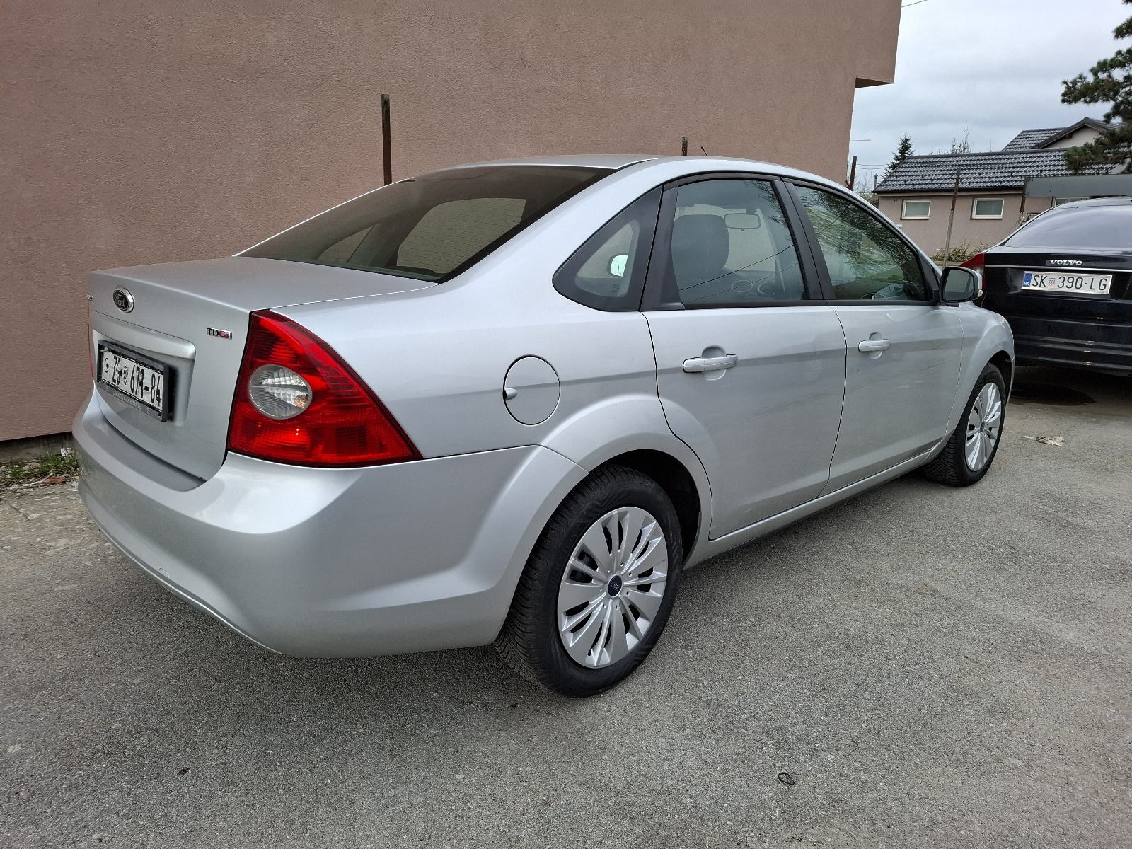 Ford Focus 1,8 tdci.11.mj 2010.odrzavan.2450e, fotografija 2
