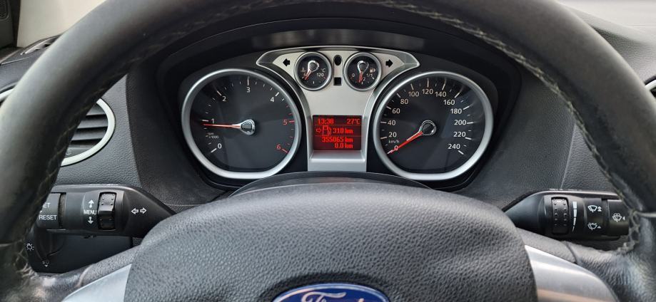 Ford Focus 1,8 TDCI, KLIMA, EL. PAKET, U PDV-u, NA IME..., fotografija 14