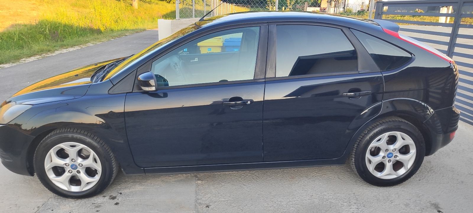 Ford Focus 1.8TDCI -maksimalno očuvan-nove gume 4 kom-digitalna klima, fotografija 4