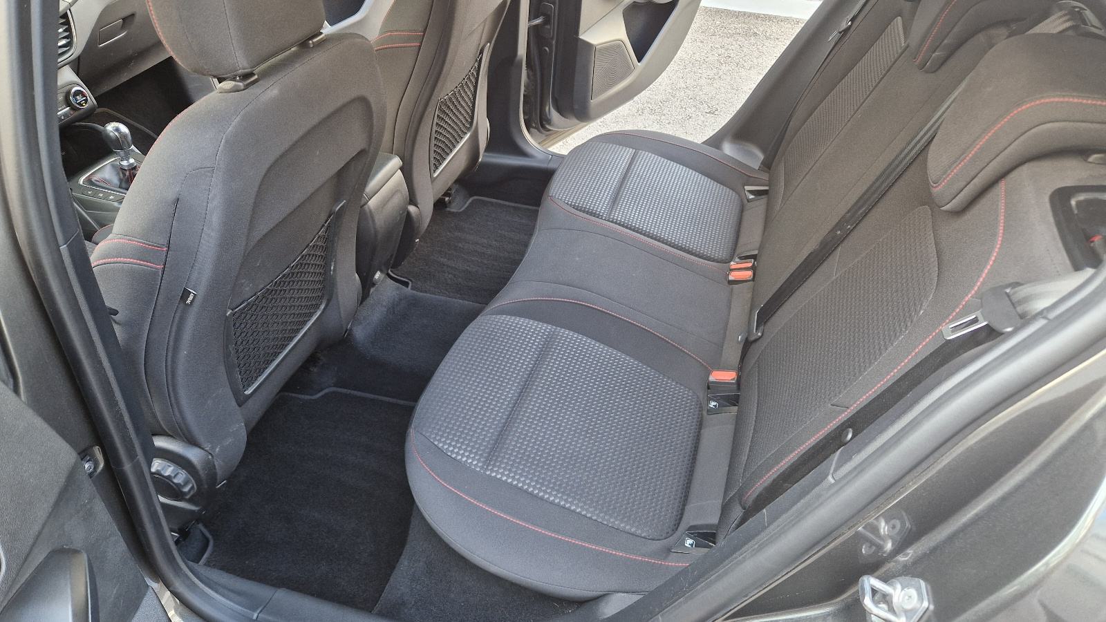 Ford Focus 2,0 St-Line#Kamera#Navi#Acc#Servisna#, fotografija 18
