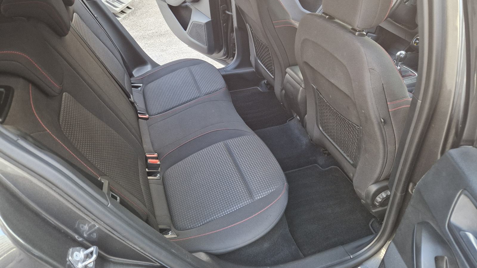 Ford Focus 2,0 St-Line#Kamera#Navi#Acc#Servisna#, fotografija 19