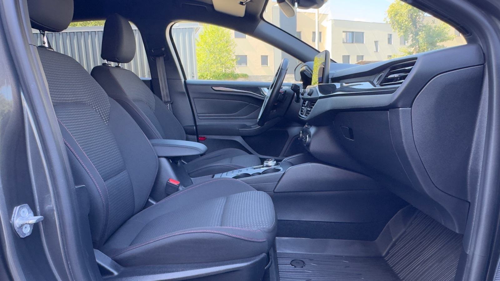 Ford Focus 2.0 TDCI*150ks*AUTOM*MATRIX*NAV*18”*KUK*RAD*KAM*FULL*TOP, fotografija 12