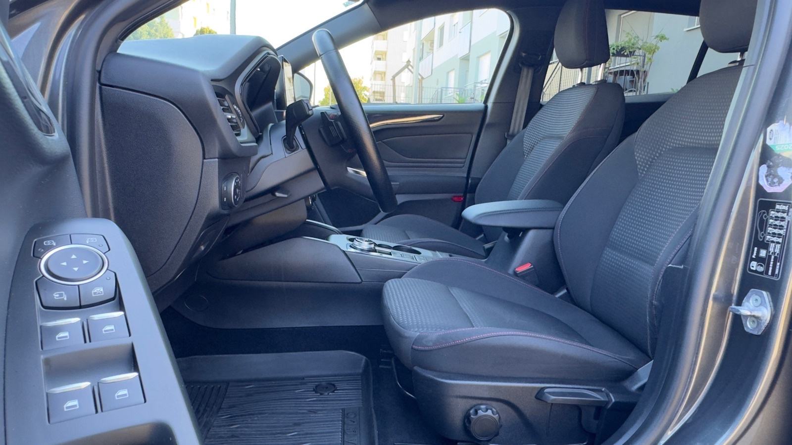 Ford Focus 2.0 TDCI*150ks*AUTOM*MATRIX*NAV*18”*KUK*RAD*KAM*FULL*TOP, fotografija 11