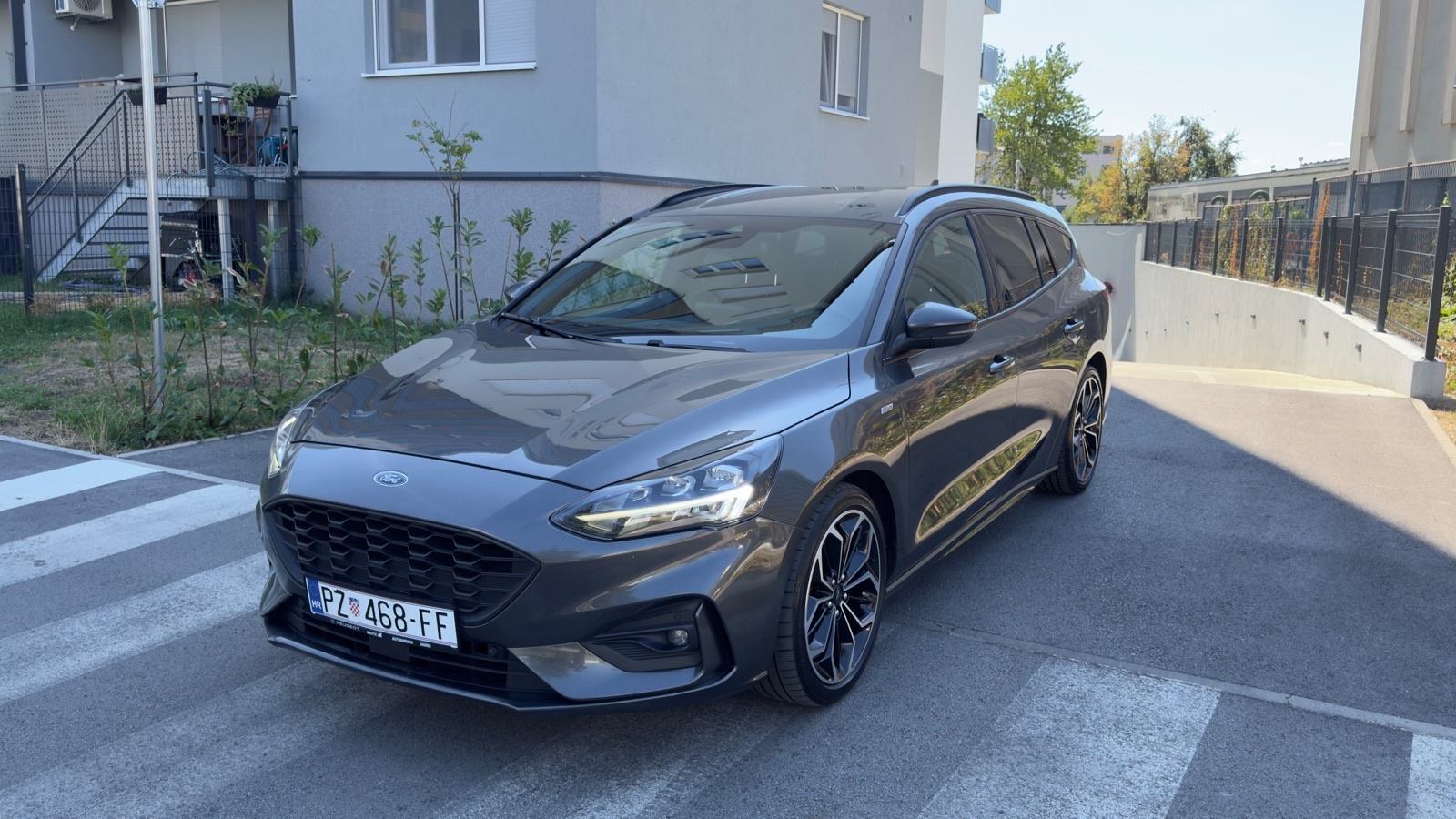 Ford Focus 2.0 TDCI*150ks*AUTOM*MATRIX*NAV*18”*KUK*RAD*KAM*FULL*TOP, fotografija 8