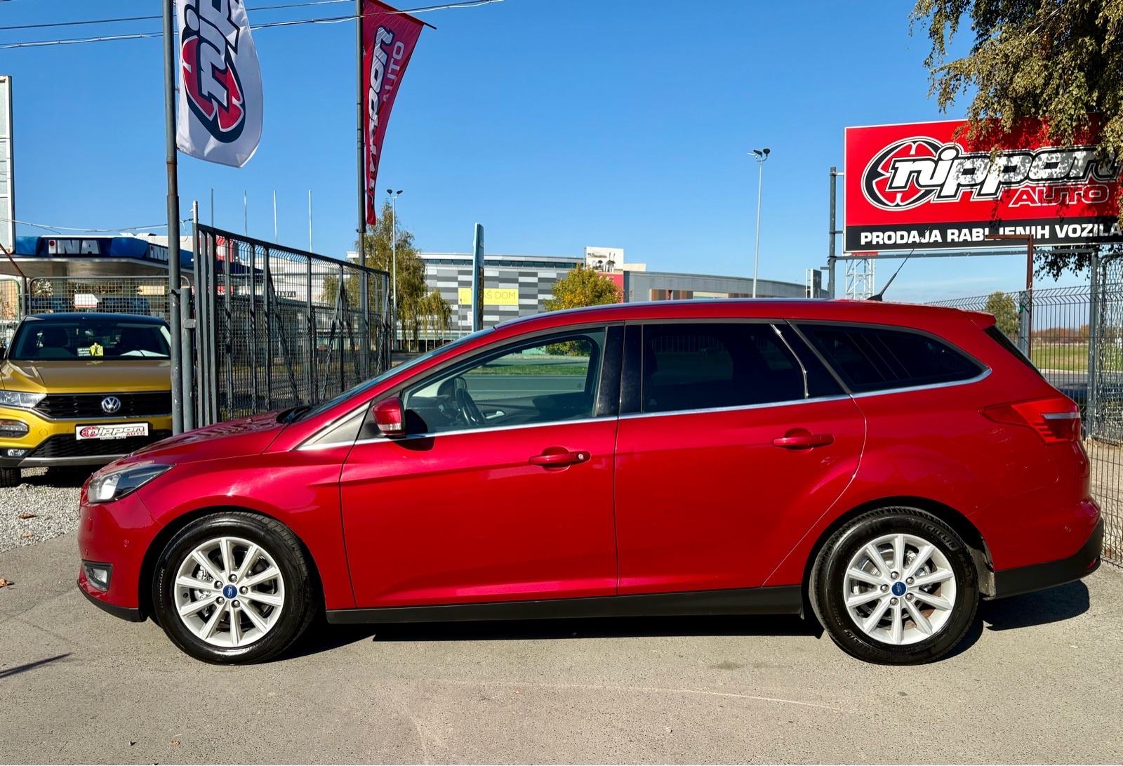 Ford Focus 2,0 TDCi AUTOMATIK - REG:09/2026 - NAVI - AUTOKREDIT, fotografija 3