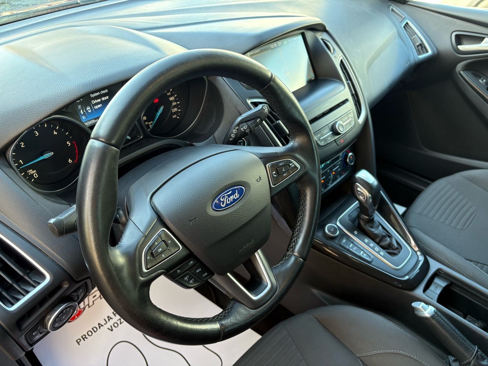 Ford Focus 2,0 TDCi AUTOMATIK - REG:09/2026 - NAVI - AUTOKREDIT, fotografija 9