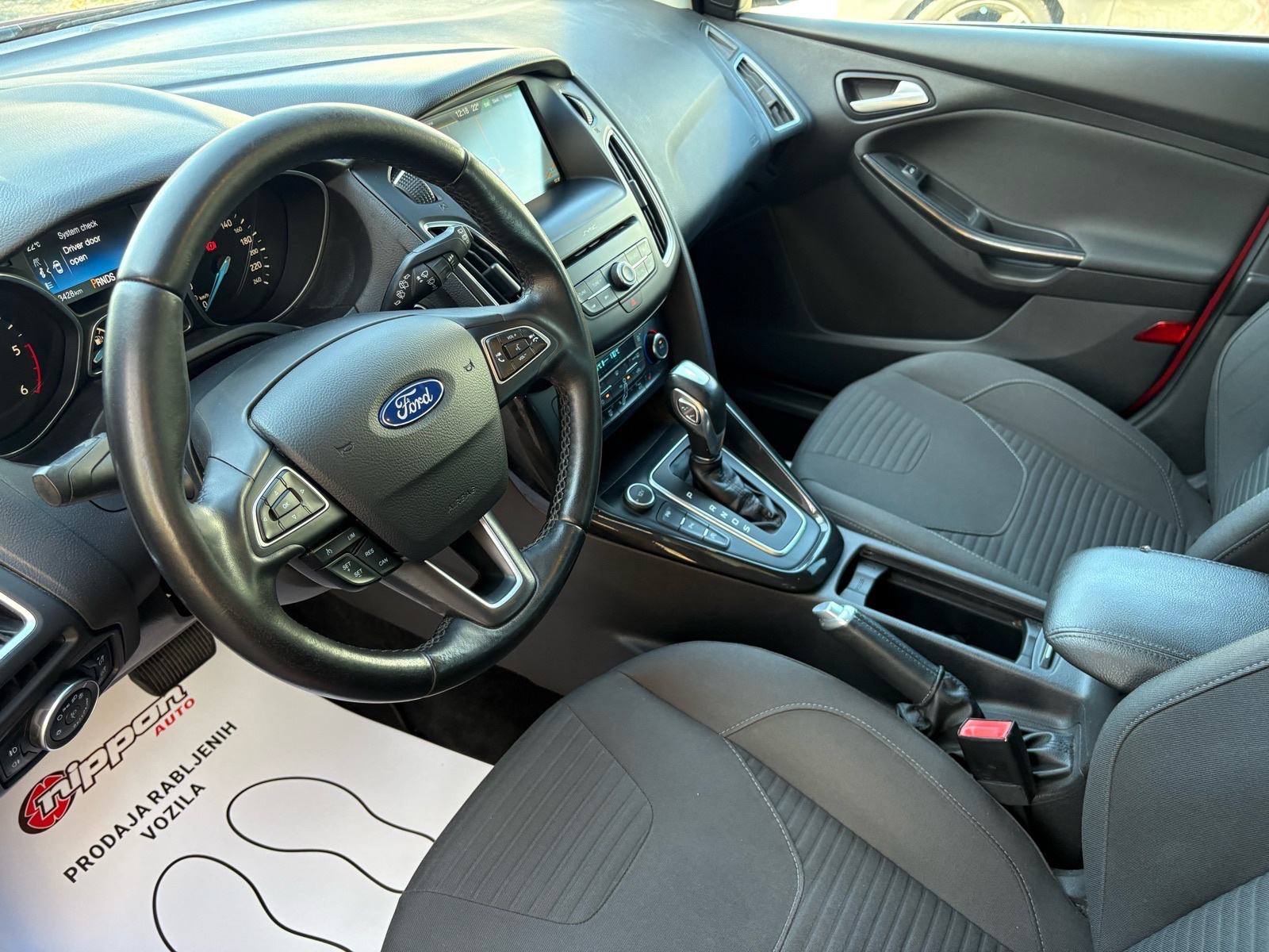 Ford Focus 2,0 TDCi AUTOMATIK - REG:09/2026 - NAVI - AUTOKREDIT, fotografija 10