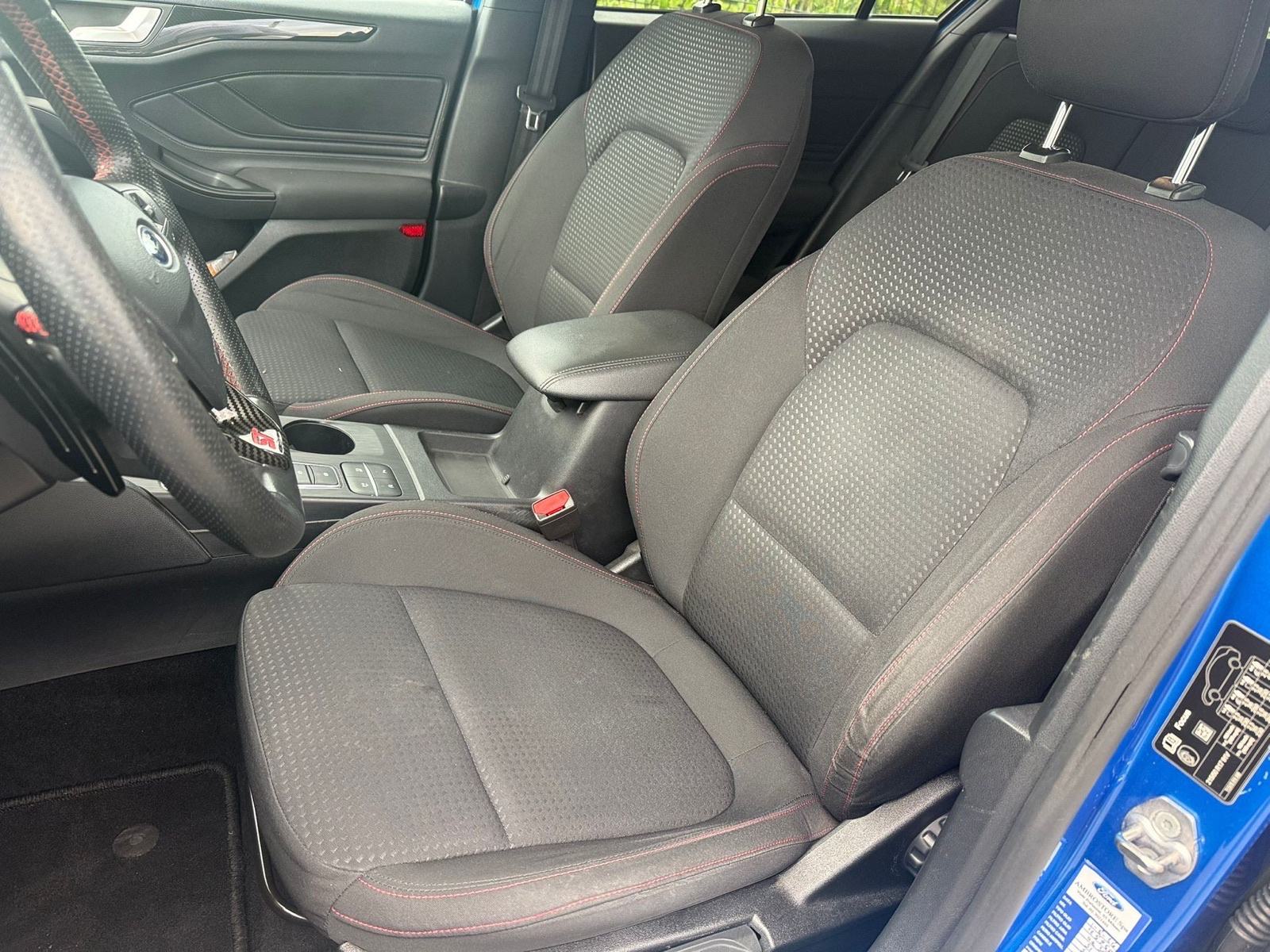 Ford Focus 2,0 TDCi ST Line Automatik, fotografija 7