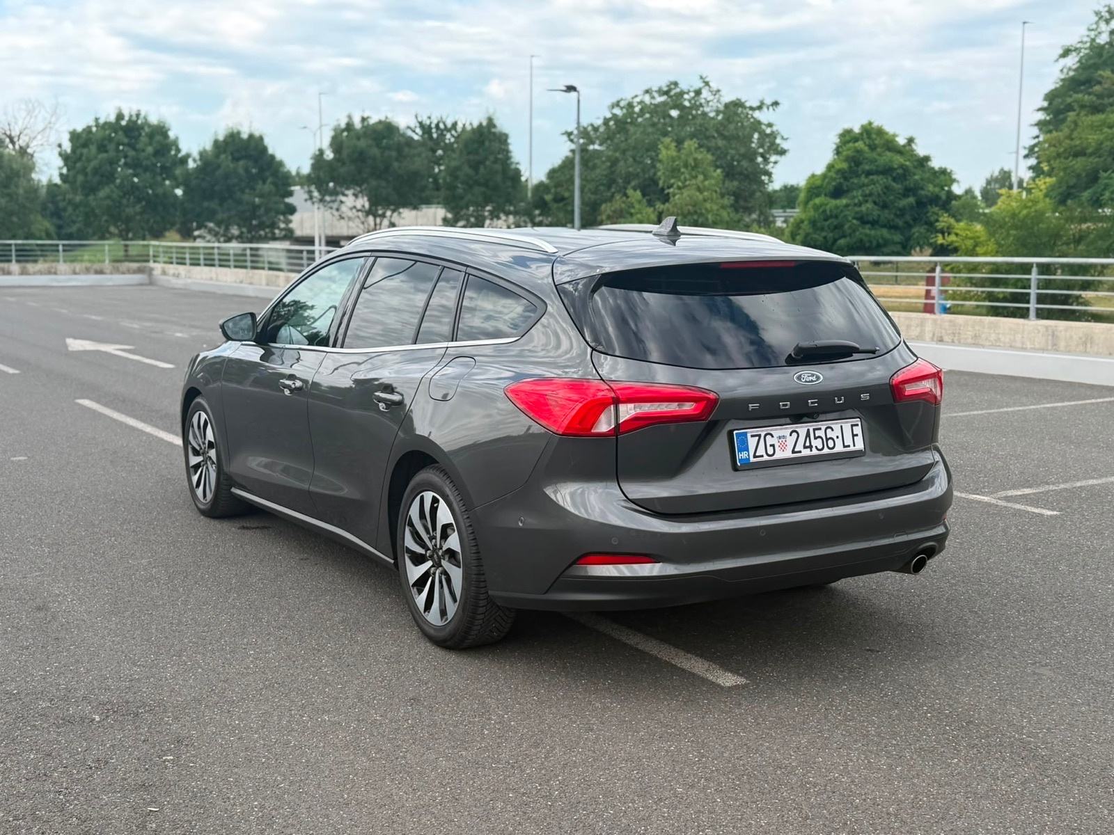 Ford Focus 2.0 TDCi Titanium Matrix svjetla, fotografija 8