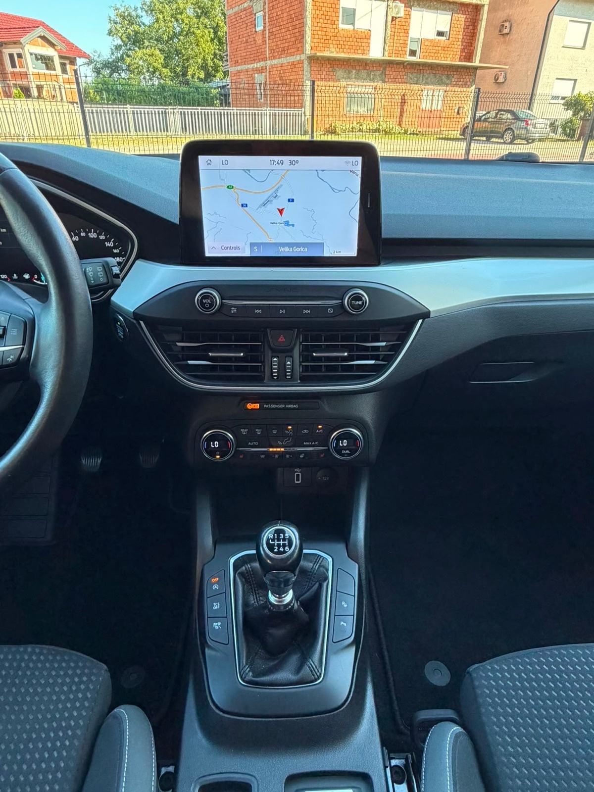 Ford Focus 2.0 TDCi Titanium Matrix svjetla, fotografija 14