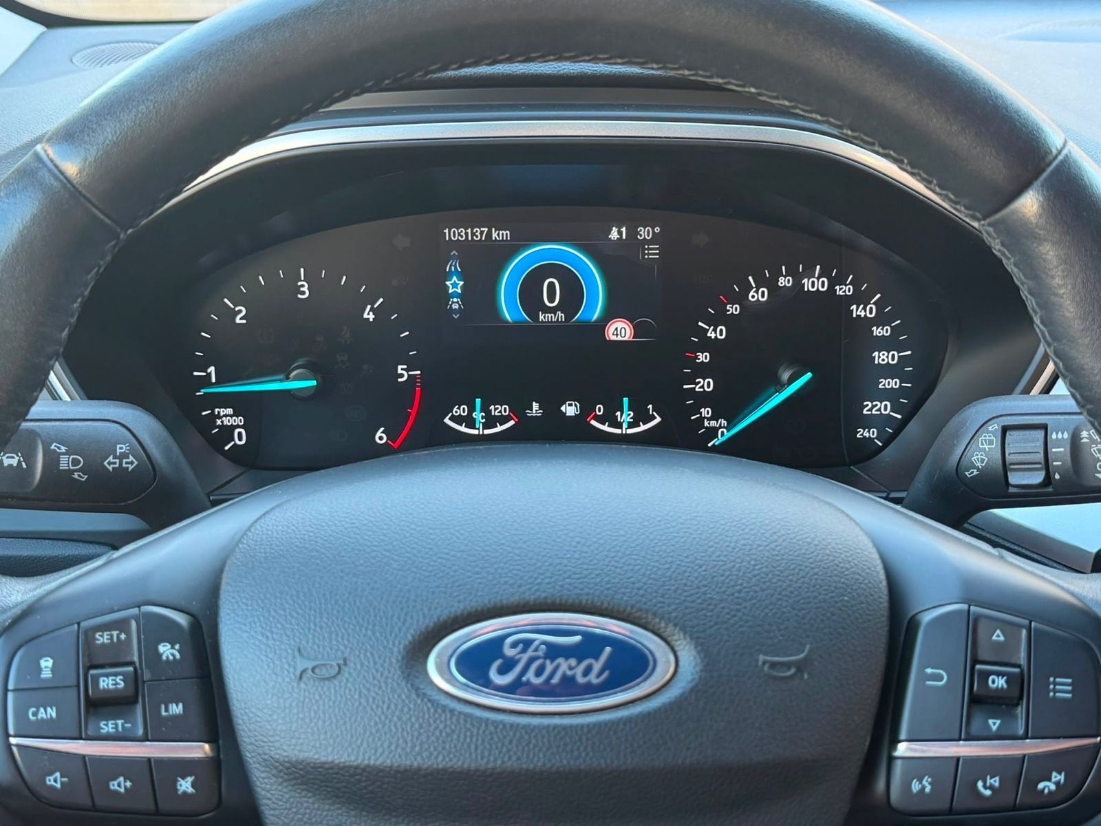 Ford Focus 2.0 TDCi Titanium Matrix svjetla, fotografija 16