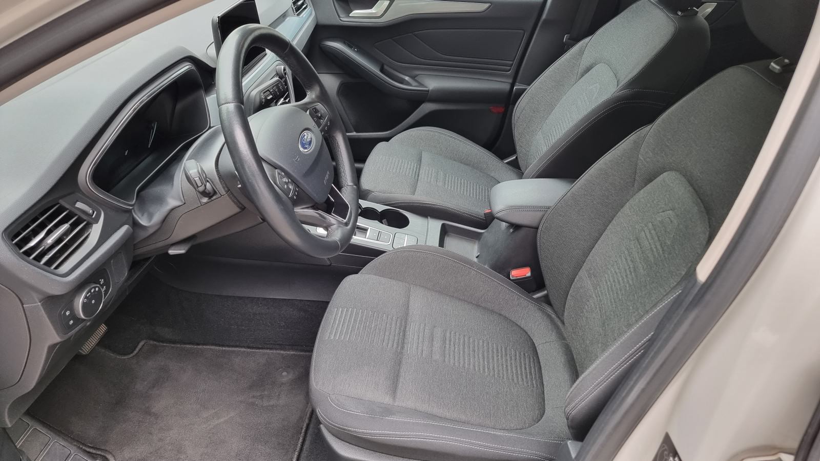 Ford Focus Karavan 1,0 EcoBoost Active B&O "1.Vl. Nije uvoz 75.664 km", fotografija 9