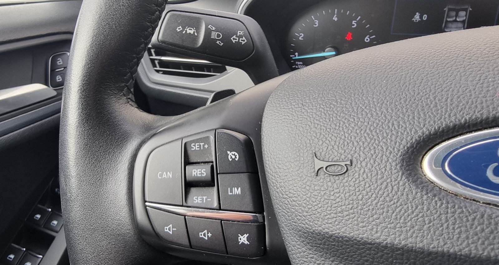 Ford Focus Karavan 1,0 EcoBoost Active B&O "1.Vl. Nije uvoz 75.664 km", fotografija 13