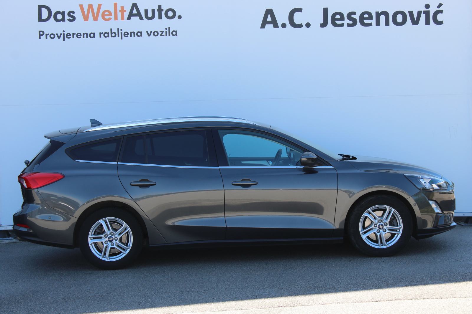Ford Focus Karavan 1,0 EcoBoost Groove Edition, fotografija 4