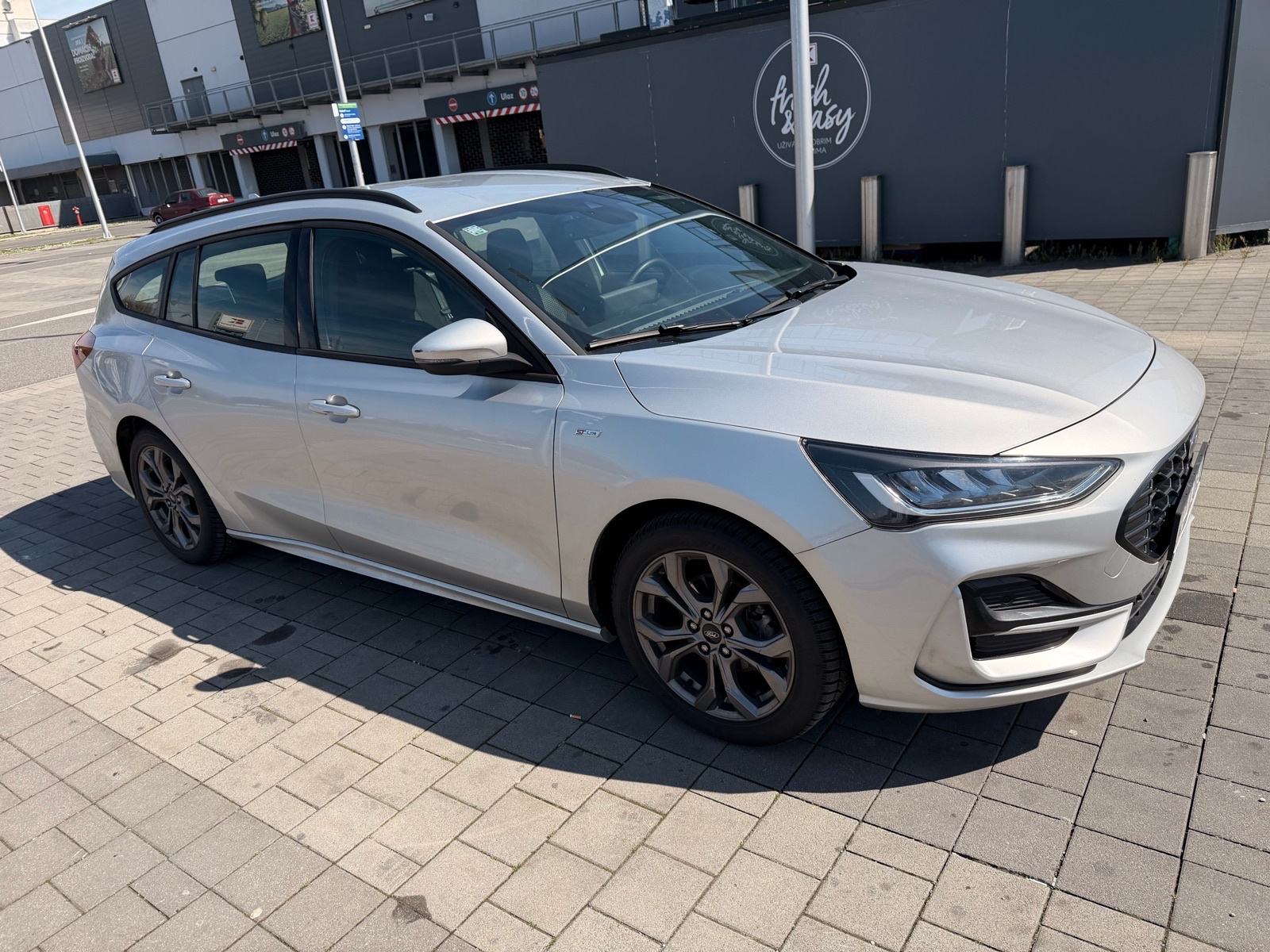 Ford Focus Karavan ST-LINE 1.0 Ecoboost, fotografija 2