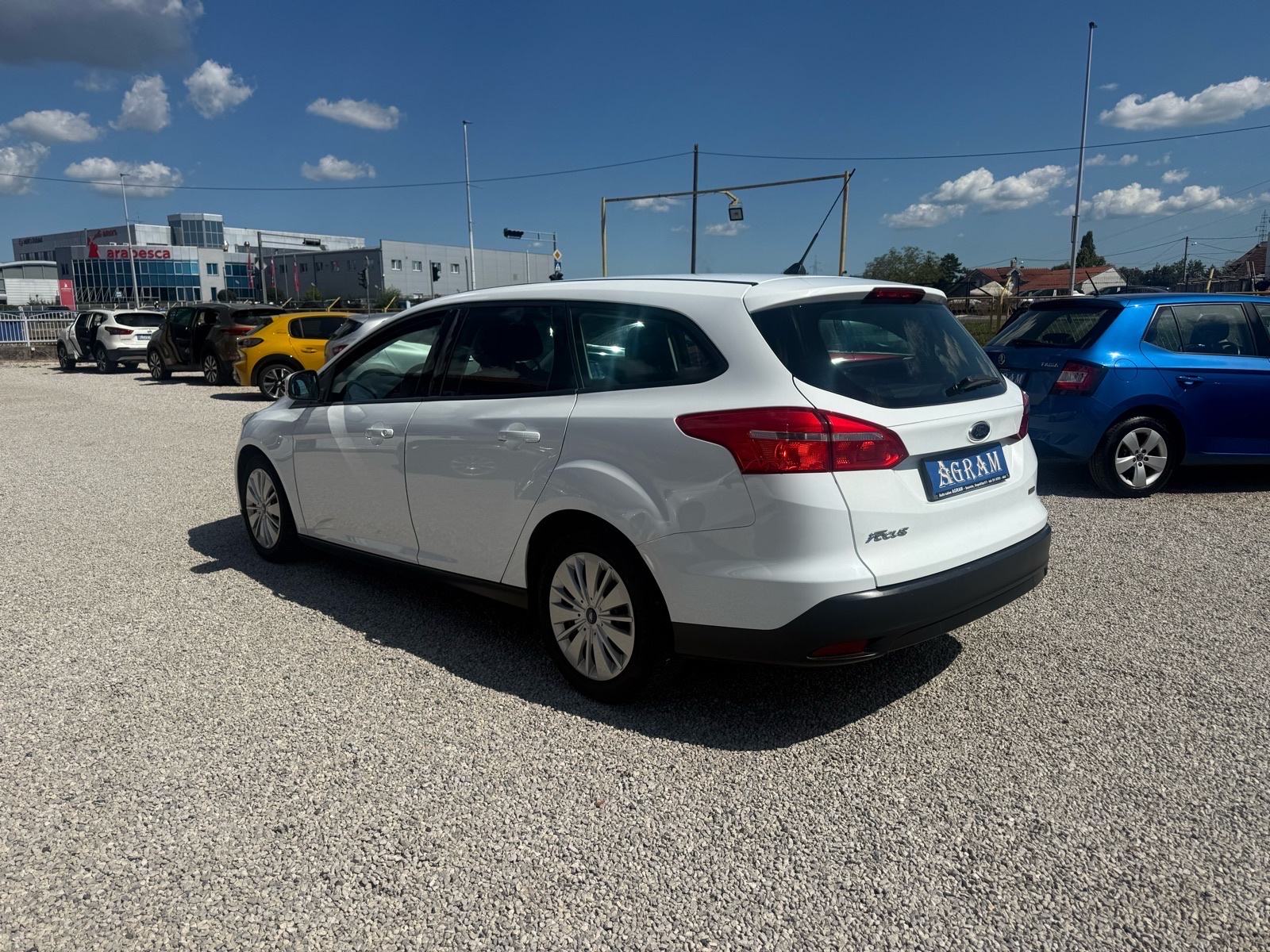 Ford Focus Karavan 1,0 GTDi*PRVI VLASNIK*KLIMA*KUPLJEN U HR*SERVISNA*, fotografija 2