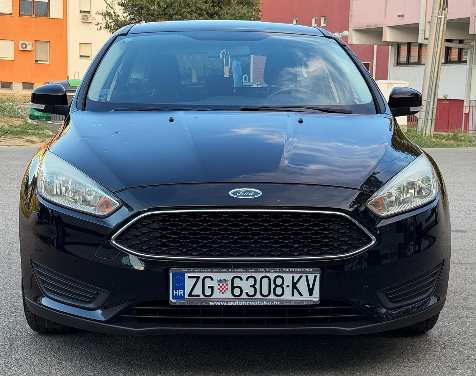 Ford Focus Karavan 1,0 GTDi, fotografija 8