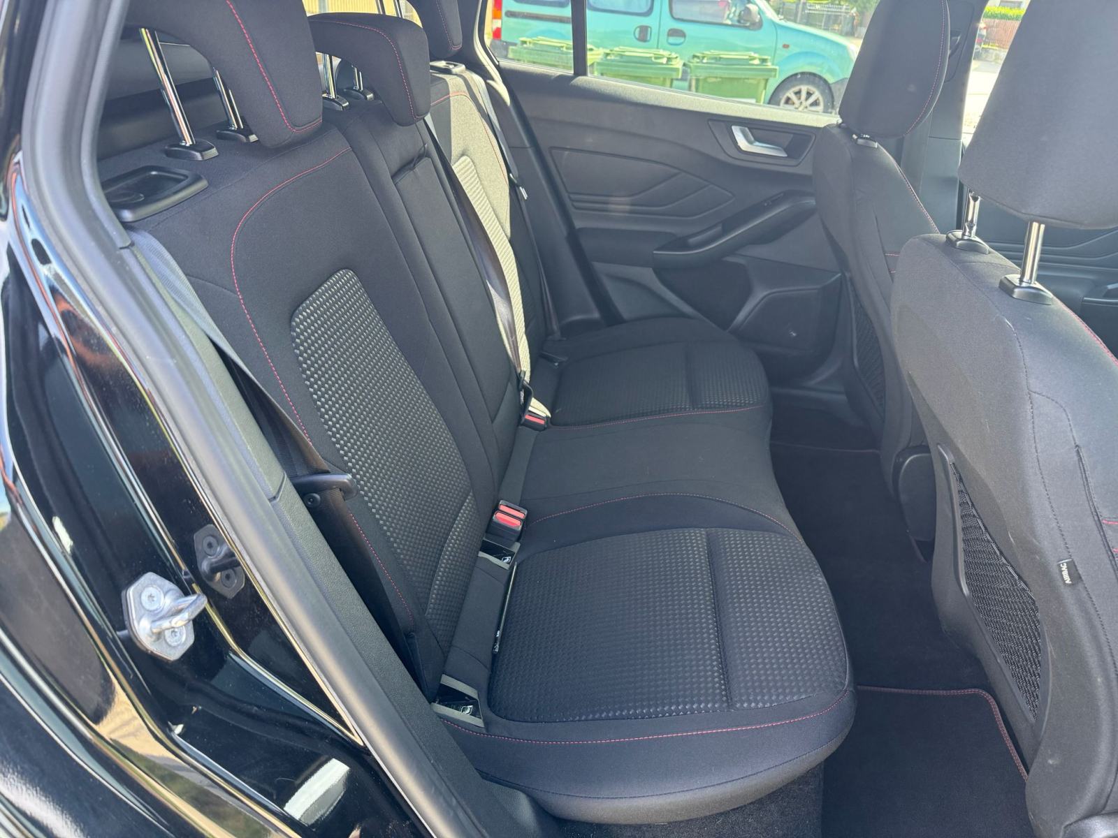 Ford Focus Karavan 1,0 ST-line 150.000km 114kW, fotografija 14