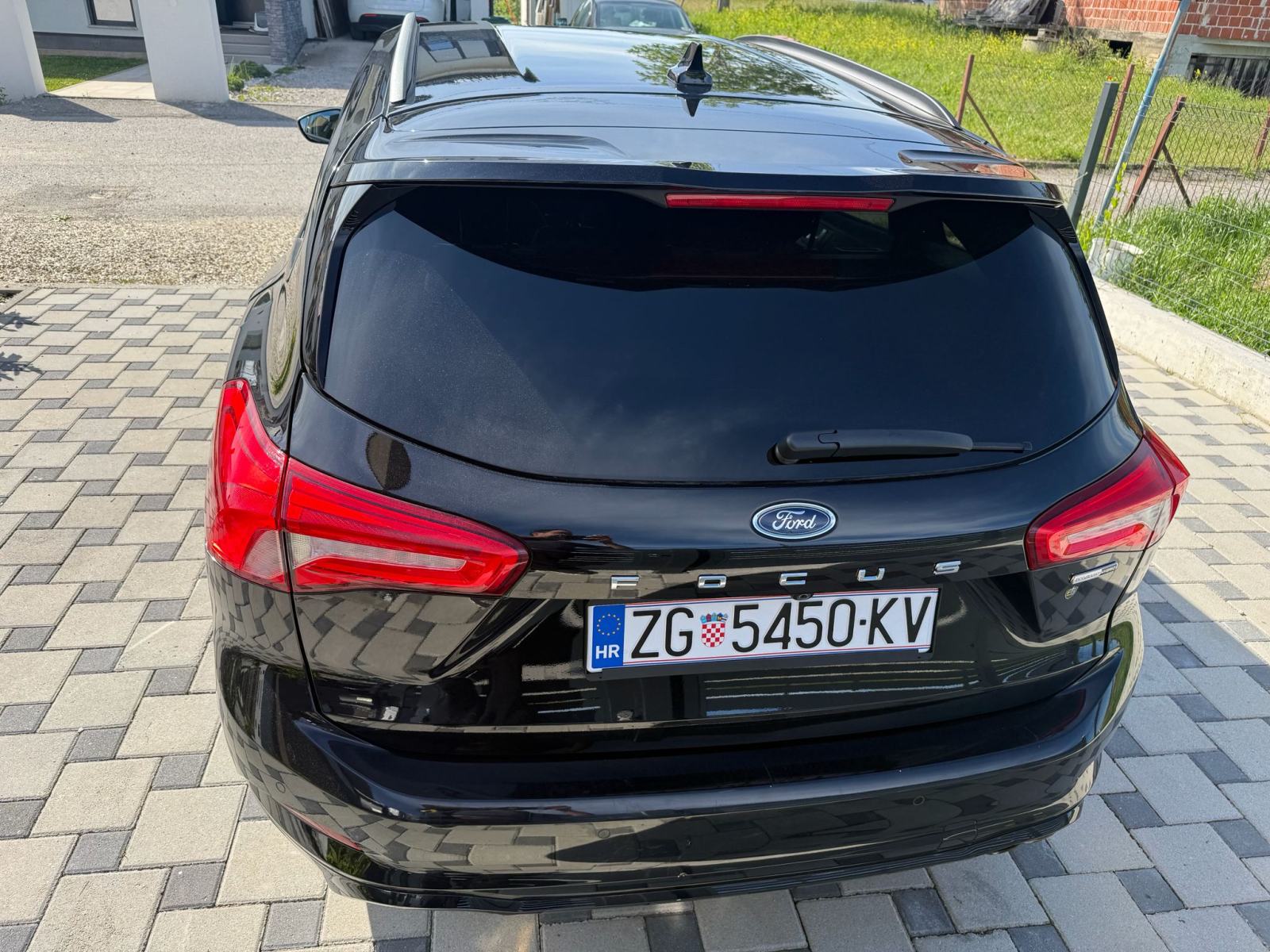 Ford Focus Karavan 1,0 ST-line 150.000km 114kW, fotografija 3