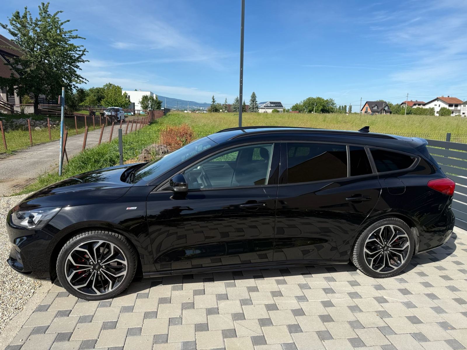 Ford Focus Karavan 1,0 ST-line 150.000km 114kW, fotografija 6