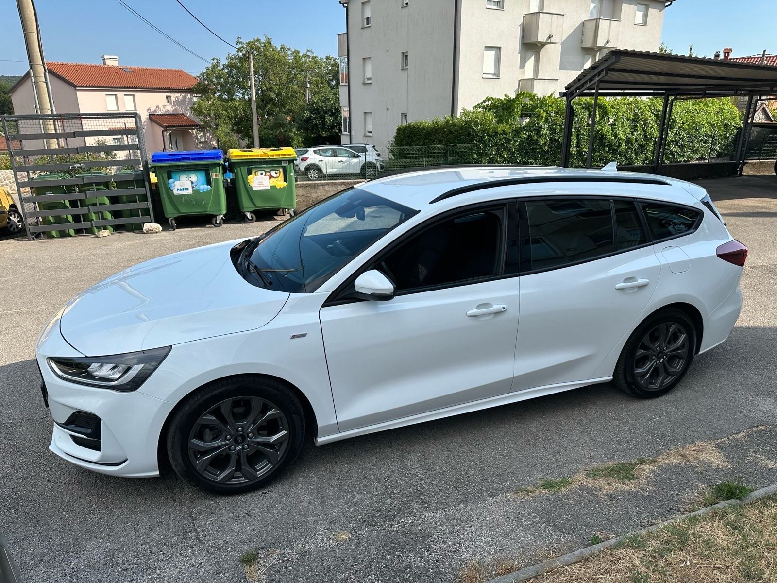 Ford Focus Karavan 1.5 TDCi STi Line, fotografija 14