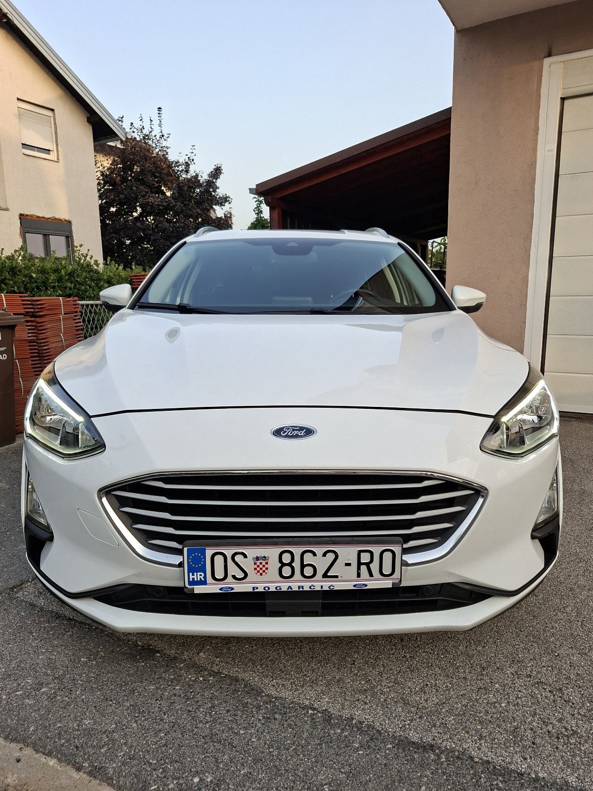 Ford Focus Karavan 1,5 Automatik,Navi, TOP OPREMA, FIX 9.500,00 EUR, fotografija 5