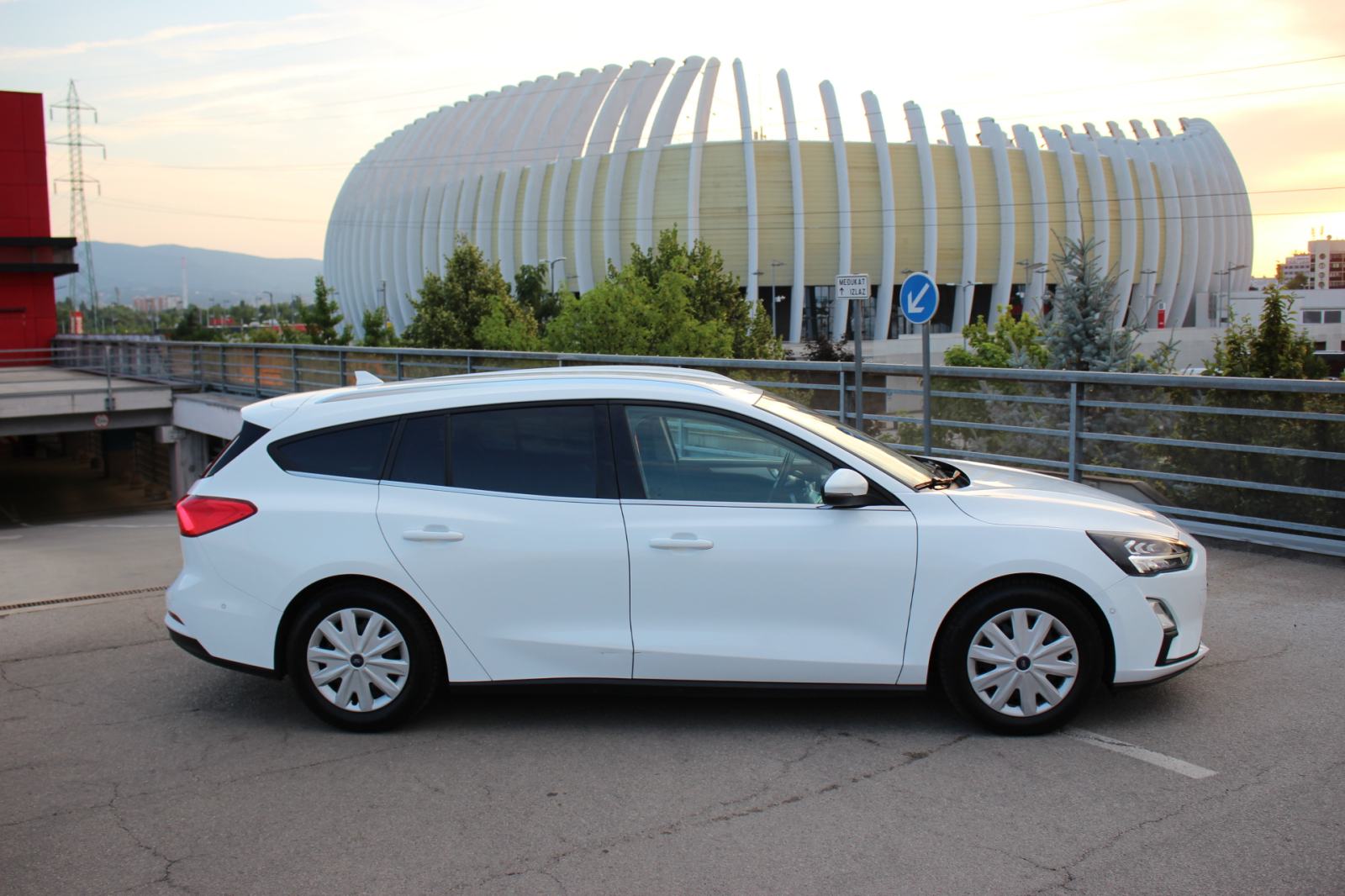 Ford Focus Karavan 1,5 EcoBlue•Kamera•Adaptivnitempomat•ActivePark•PDV, fotografija 9