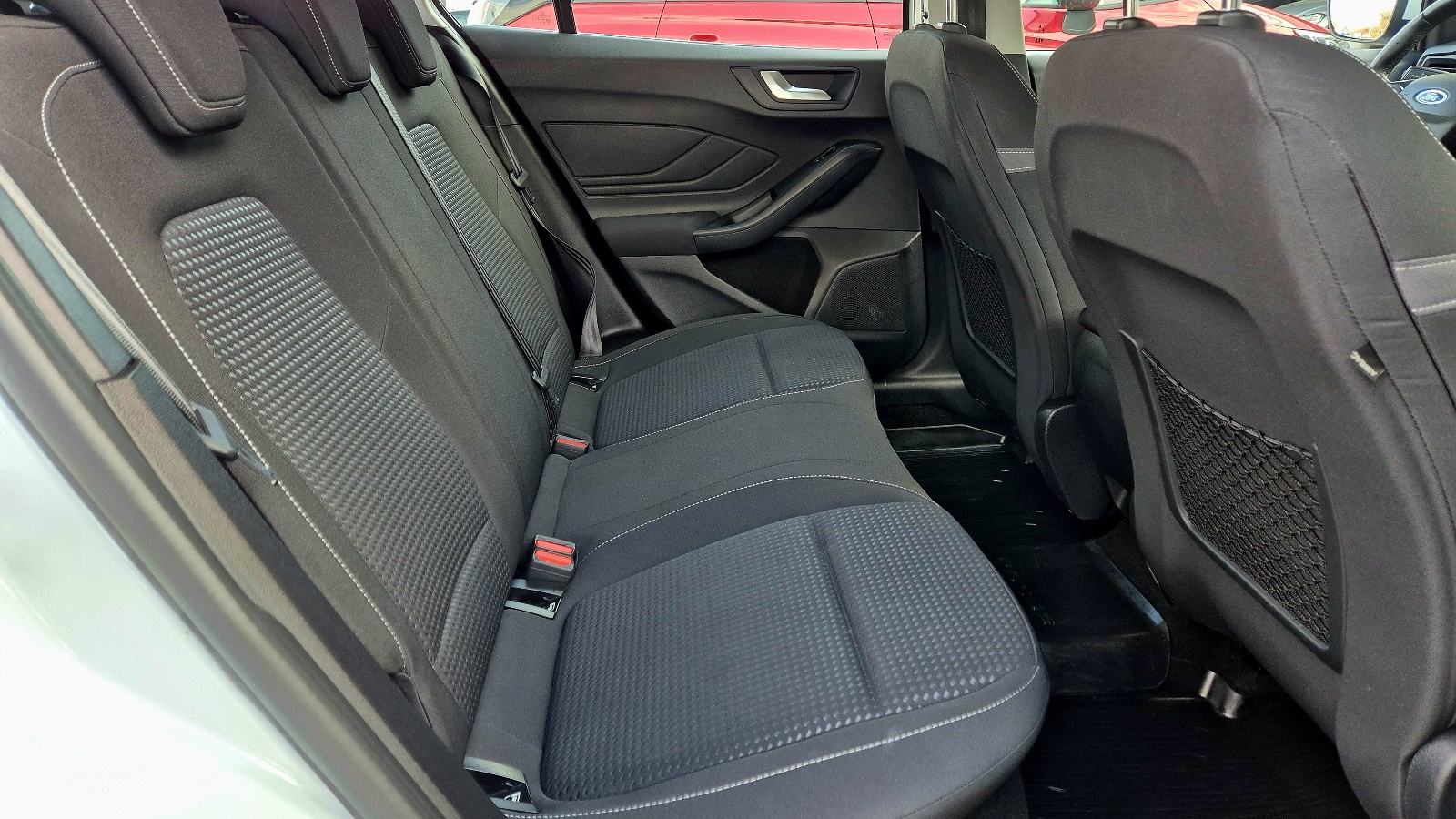 FORD FOCUS KAR.,HR AUTO, VLASNIK, VELIKI SERVIS, REG.01/2027.,ODLIČAN, fotografija 16
