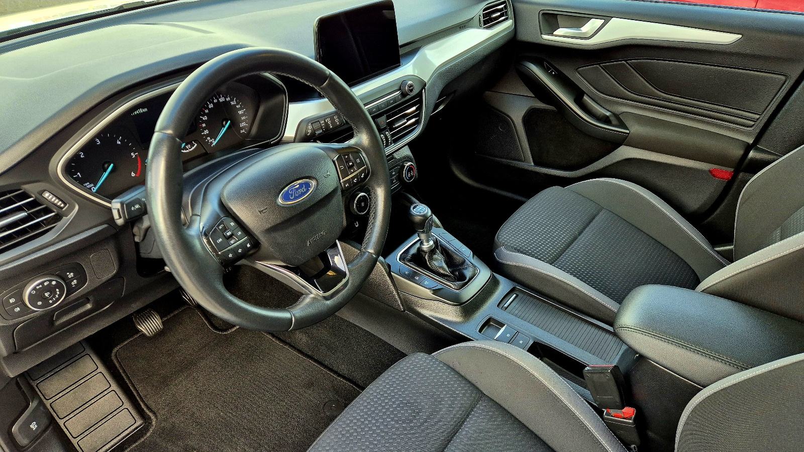 FORD FOCUS KAR.,HR AUTO, VLASNIK, VELIKI SERVIS, REG.01/2027.,ODLIČAN, fotografija 9