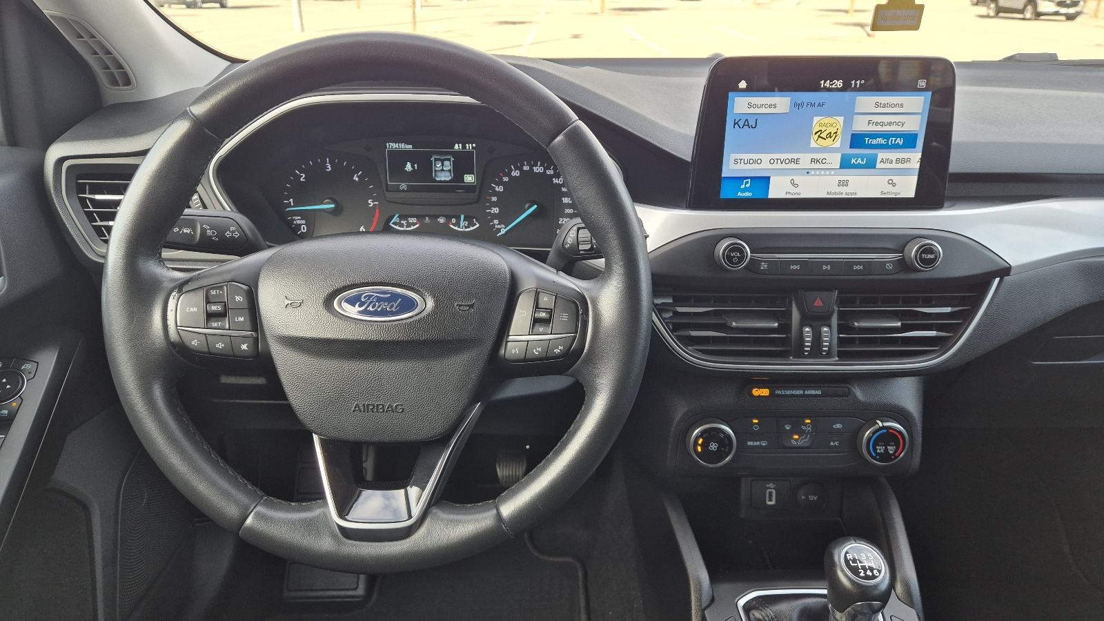 FORD FOCUS KAR.,HR AUTO, VLASNIK, VELIKI SERVIS, REG.01/2027.,ODLIČAN, fotografija 14