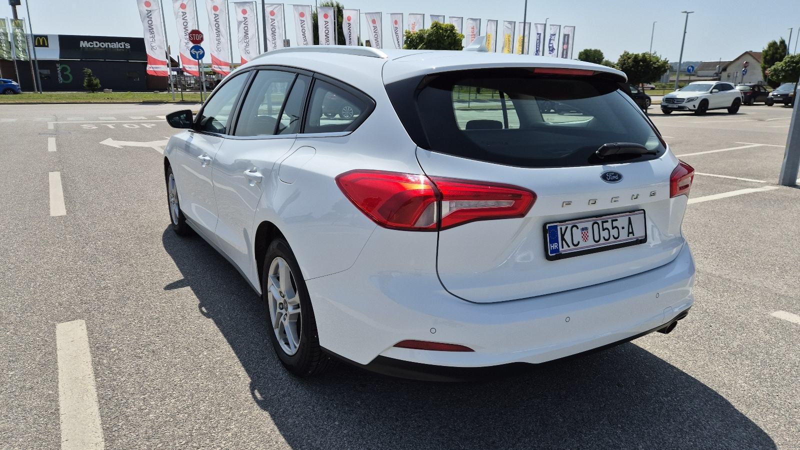 FORD FOCUS KAR.,HR AUTO, VLASNIK, VELIKI SERVIS, REG.01/2027.,ODLIČAN, fotografija 4