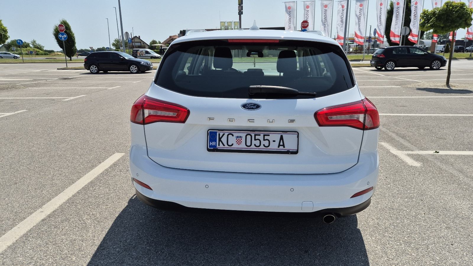 FORD FOCUS KAR.,HR AUTO, VLASNIK, VELIKI SERVIS, REG.01/2027.,ODLIČAN, fotografija 6