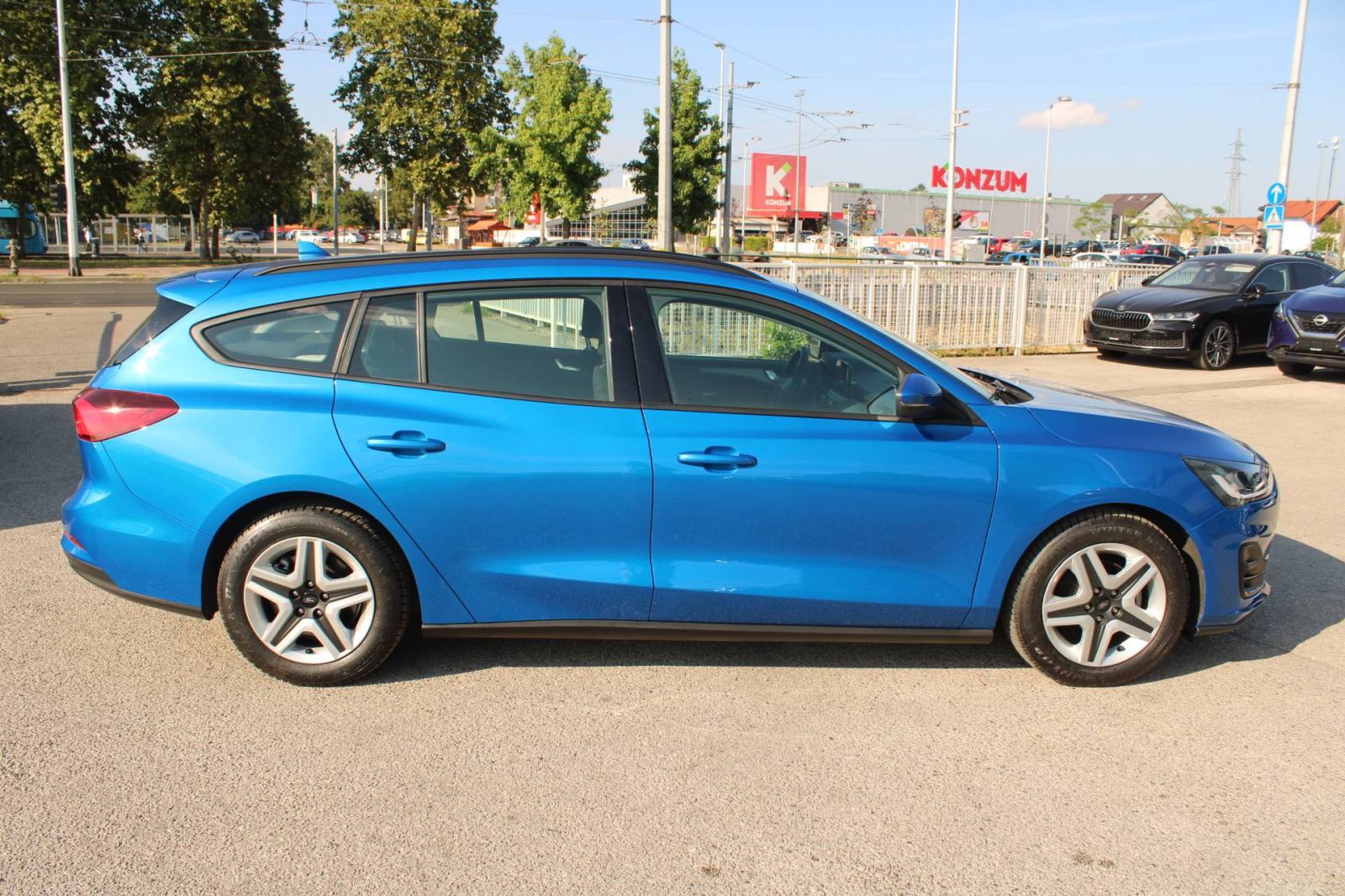 Ford Focus Karavan 1.5 TDCi AUTOMATIK *NAVIGACIJA*, fotografija 4