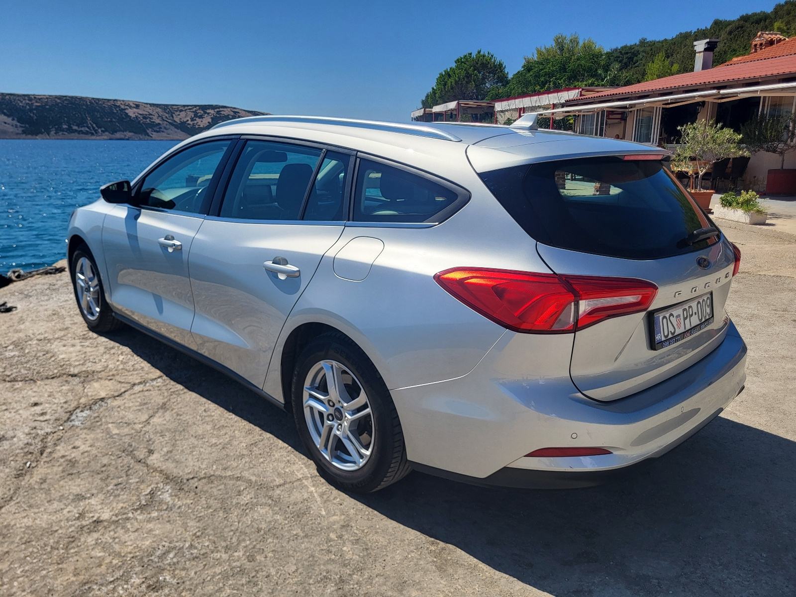 Ford Focus Karavan 1,5 TDci Cool & Connect, fotografija 5